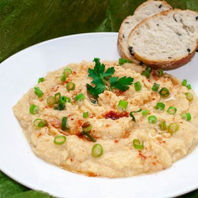 Classic hummus